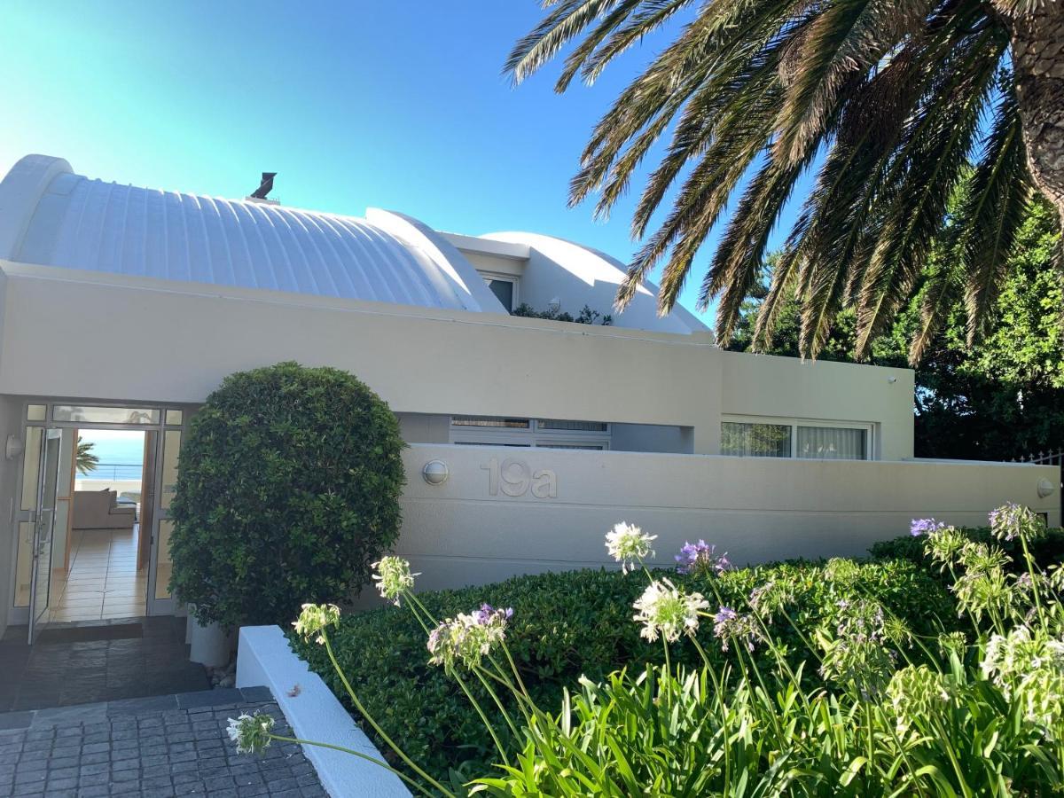 קייפטאון Bay Reflections Camps Bay Luxury Serviced Apartments מראה חיצוני תמונה