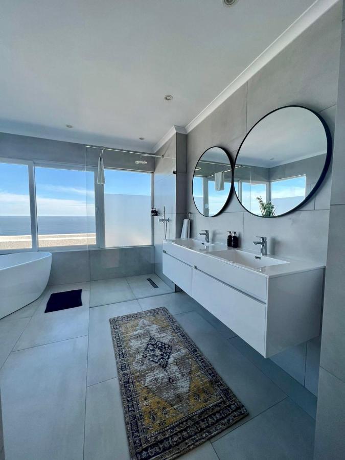 קייפטאון Bay Reflections Camps Bay Luxury Serviced Apartments מראה חיצוני תמונה