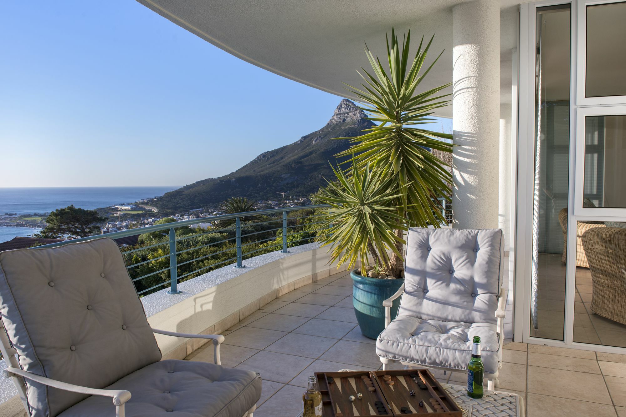 קייפטאון Bay Reflections Camps Bay Luxury Serviced Apartments מראה חיצוני תמונה